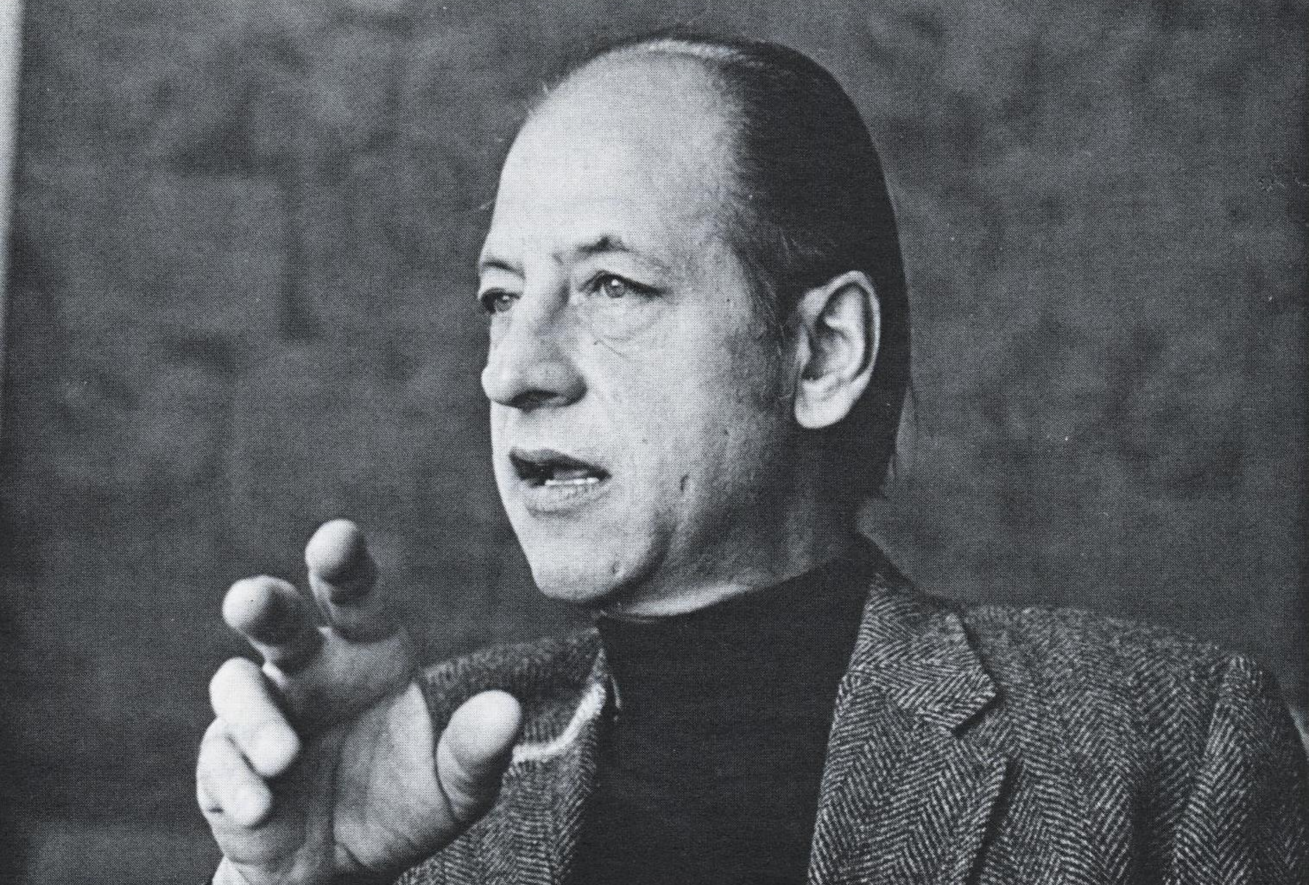 a black and white headshot of Rob Roy Kelly, design educator and wood type scholar, in 1975