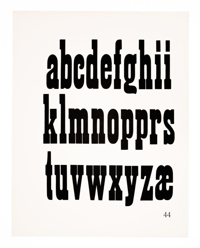 Lowercase “a-z” and “ae” displayed in an antique typeface. Printed black on white paper.